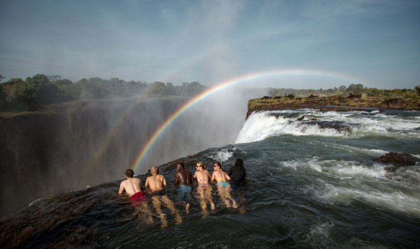 Devil’s Pool Tour/Livingstone